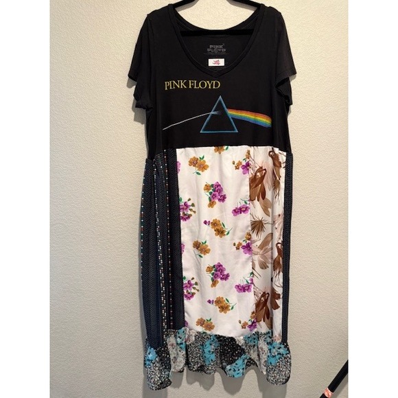 Pink Floyd Dress Upcycled Patchwork T Shirt Floral Colorful Maxi Unique sz L - Picture 1 of 5
